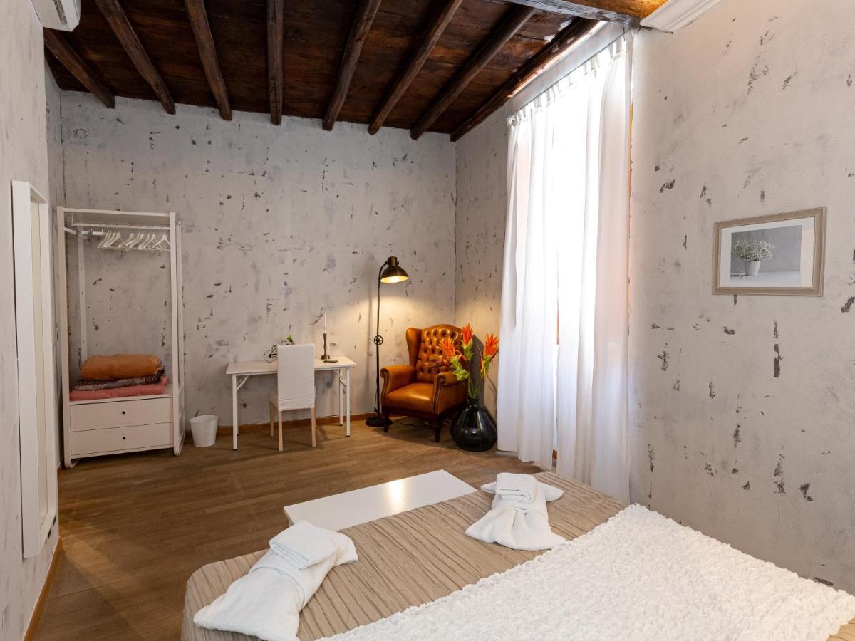 Quattro Cantoni R-home Rom